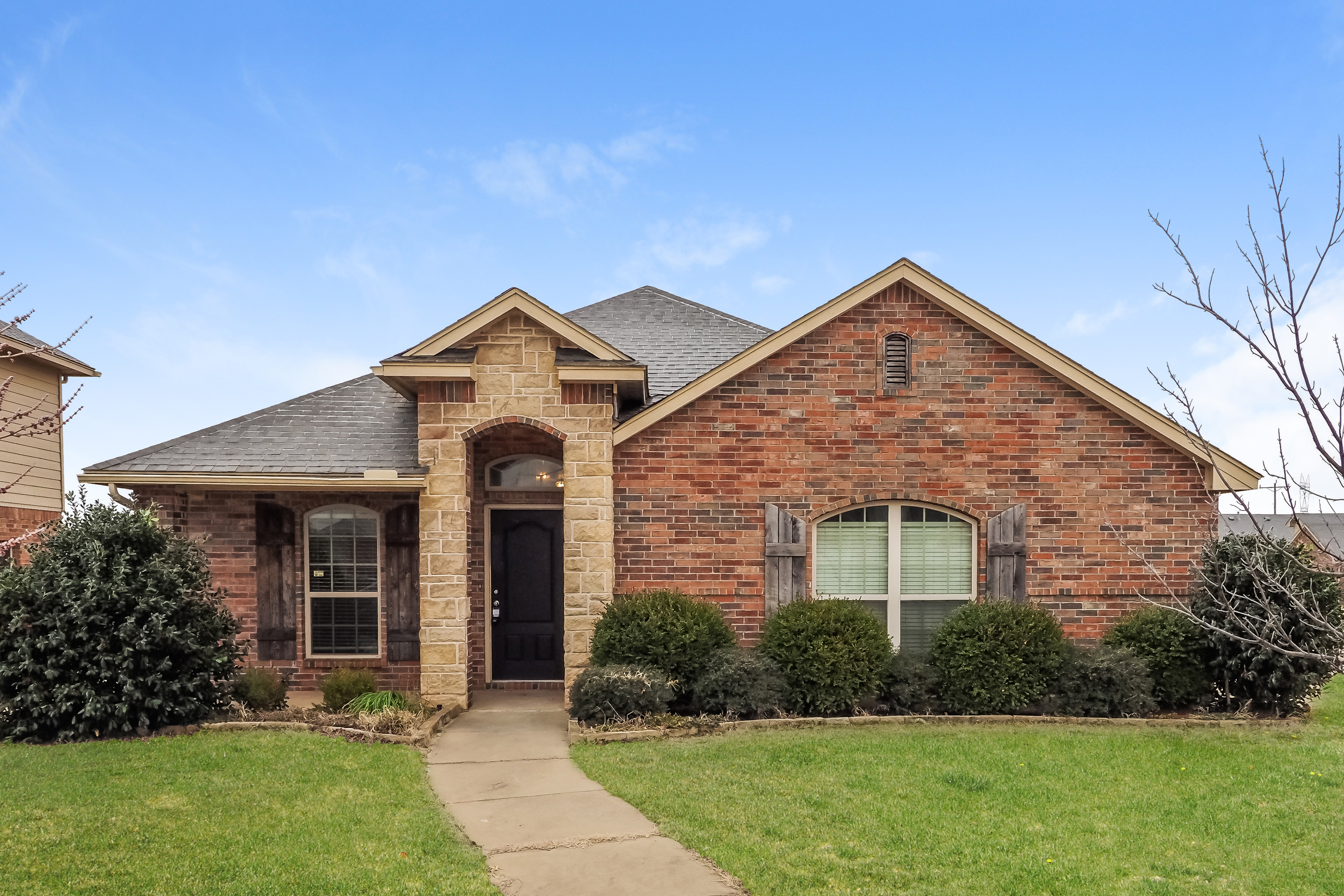 11128 SW 40th St Mustang, OK 73064